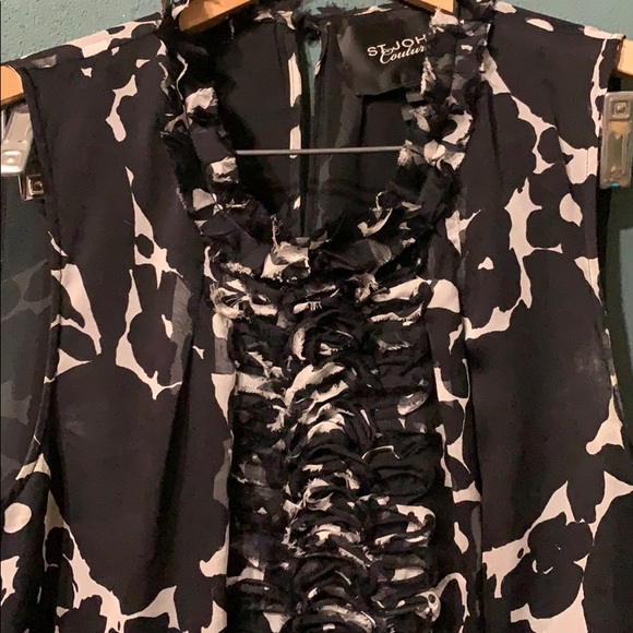 St. John Couture Silk Sleeveless Top - Picture 2 of 3